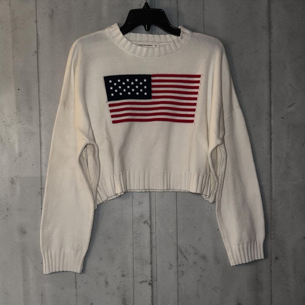 Moon & Madison Women White American Flag Cropped Knit Sweater ST21254 Size M